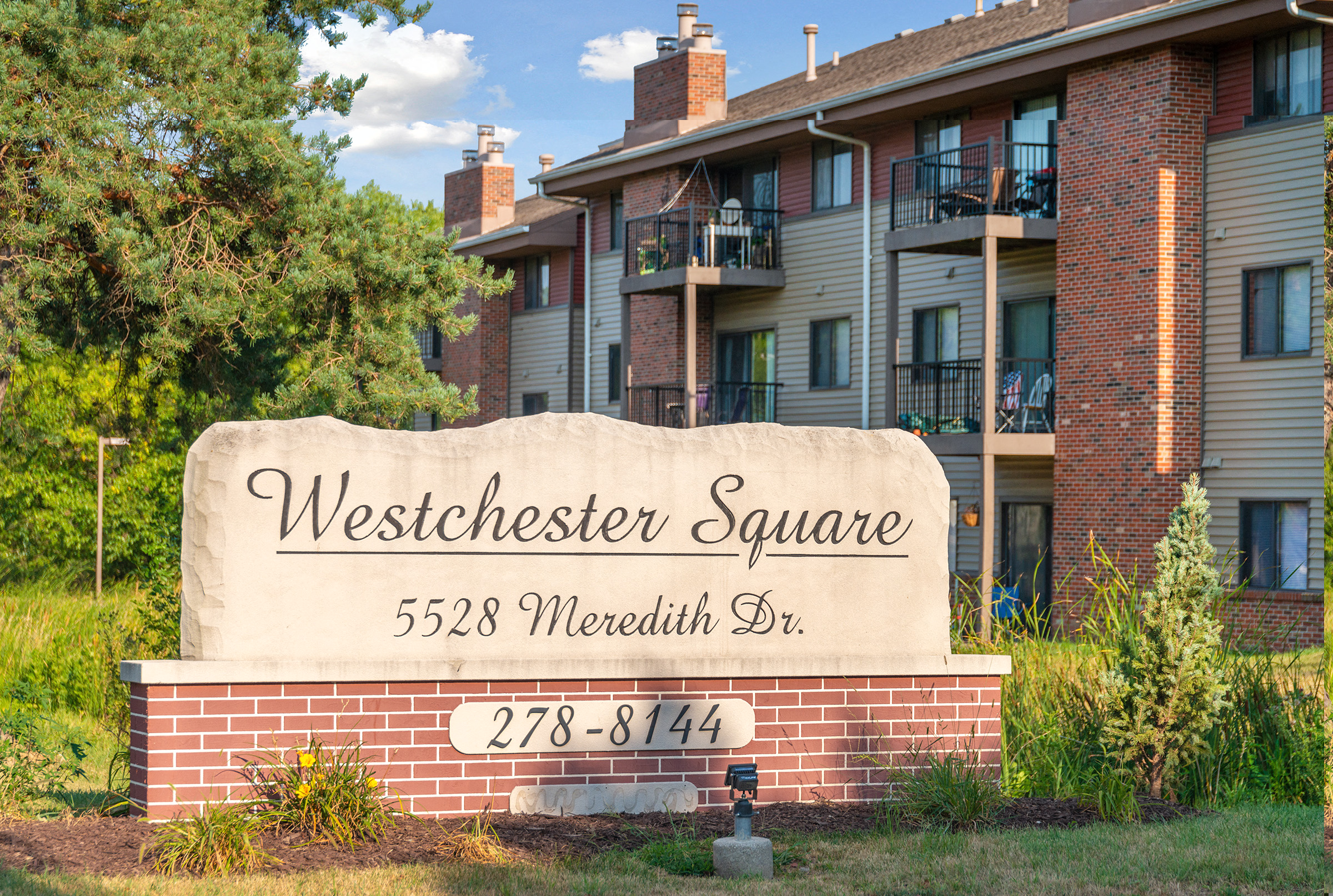 Westchester Square Apartments in Des Moines, IA